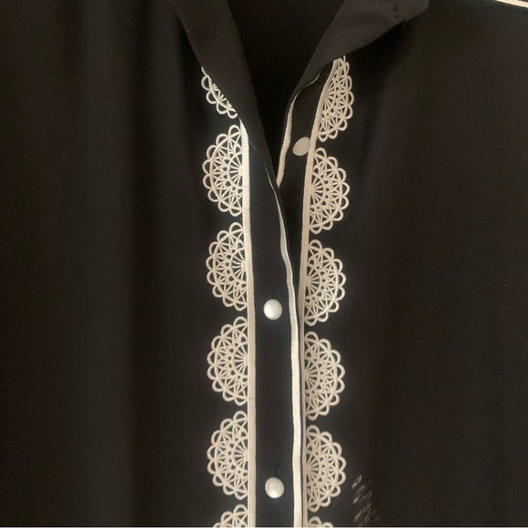 Bob Mackie LS Blouse - Picture 3 of 7